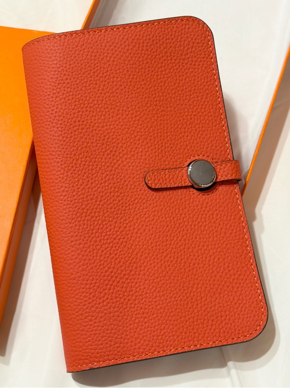 New Large GM Dogon Orange Pebble Grain Leather Wallet